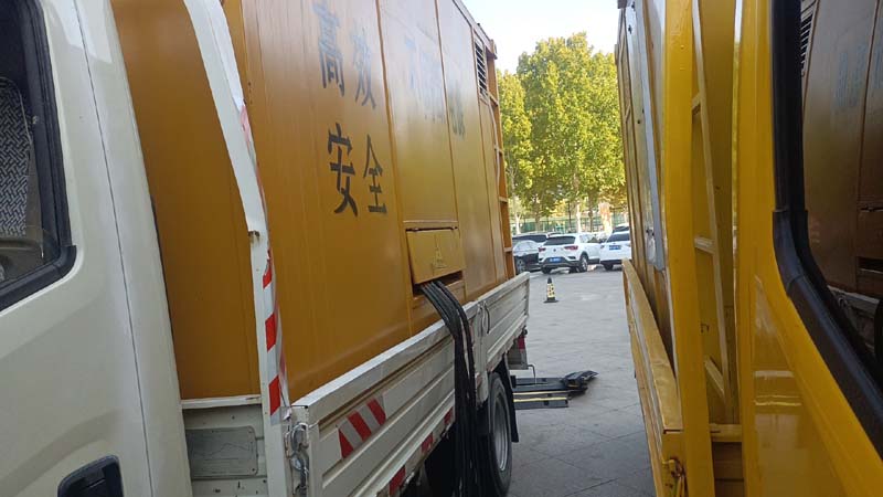 白河如何判断柴油发电机组和UPS电源的切换时间是否符合要求？