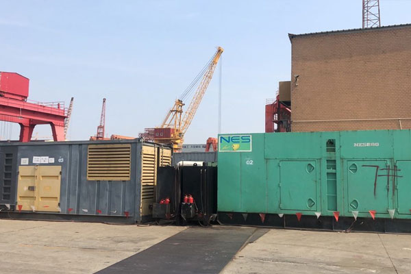 白河发电机出租空气滤清器的清洁频率是多少？